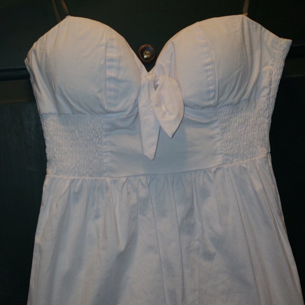 White Strapless dress